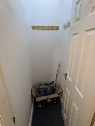 Flat to rent in Wellington Road, Withington, Manchester M20
