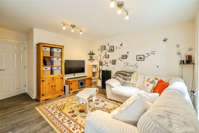 172, Longley Road, West Sussex photo 2