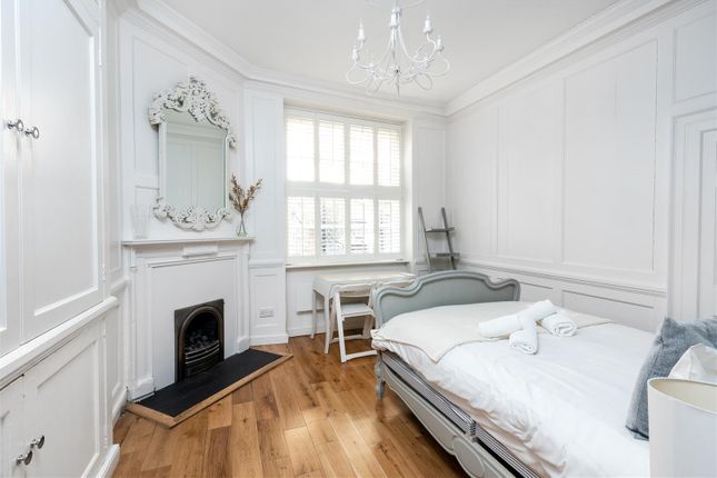 Flat for sale in Old Orchard Street, Bath