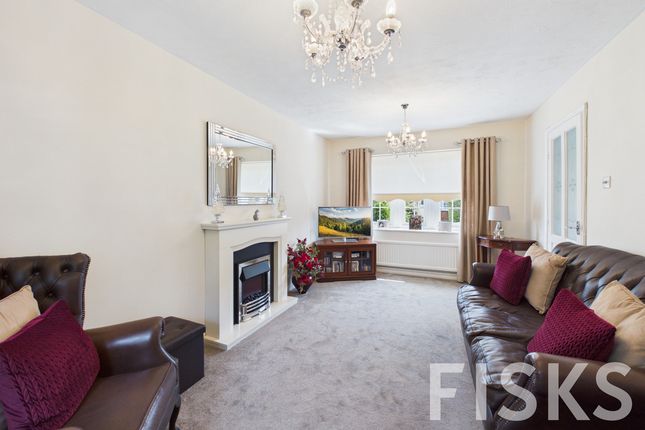 49, Hellendoorn Road, Canvey Island photo 3