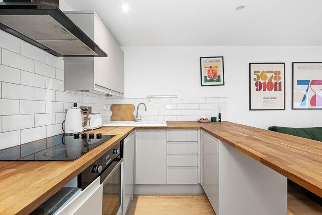 104B, Anerley Road, London photo 2