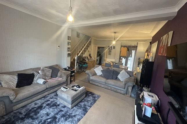 17, St. Davids Road, Ammanford photo 3