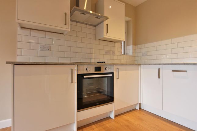 110, Dalrymple Close, Southgate photo 3