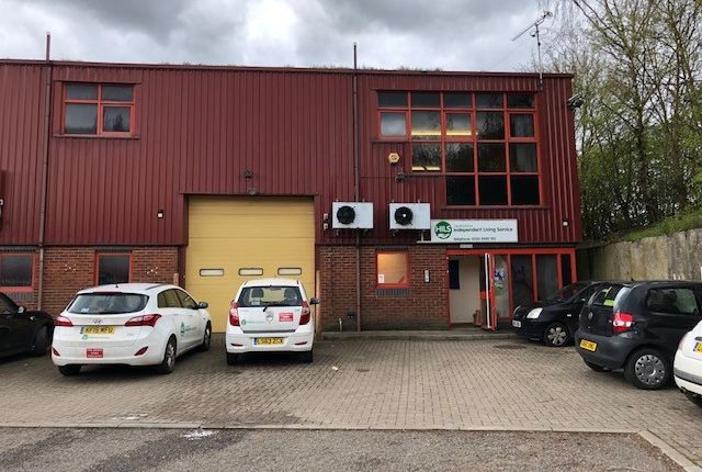 Warehouse to let in Westmill Road, Ware