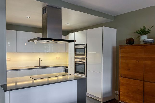 Flat for sale in 100 Three Colt Street, London