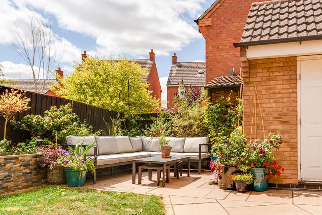 7, Fieldfare Close, Corby photo 4