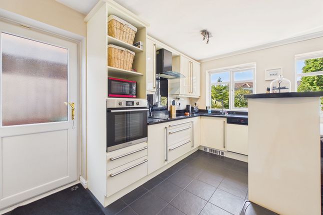 40 Ashfield Park, Newcastle Upon Tyne photo 3