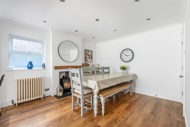 61, Barrow Green Road, Oxted photo 4