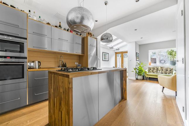 Terraced house for sale in Hamilton Road, East Finchley N2,