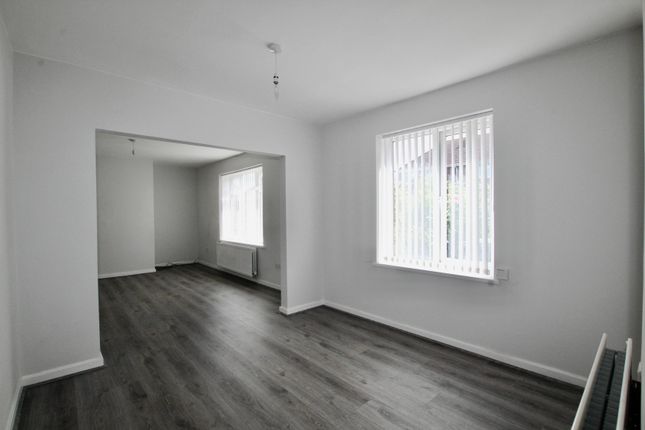 20, Lilac Avenue, Durham photo 5