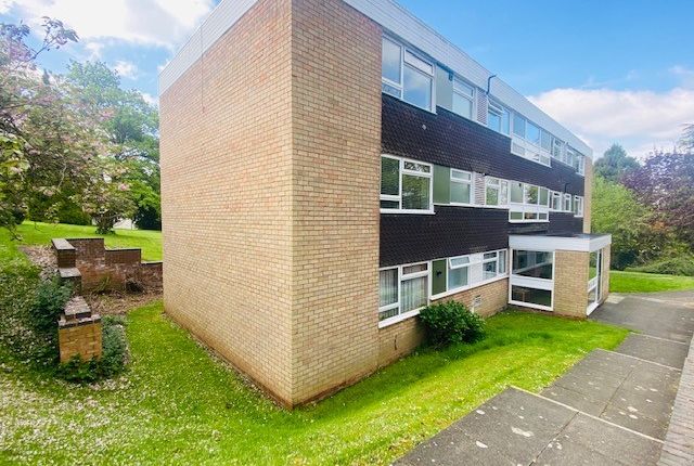 Thumbnail Flat to rent in Eaton Court, Sutton Coldfield, West Midlands