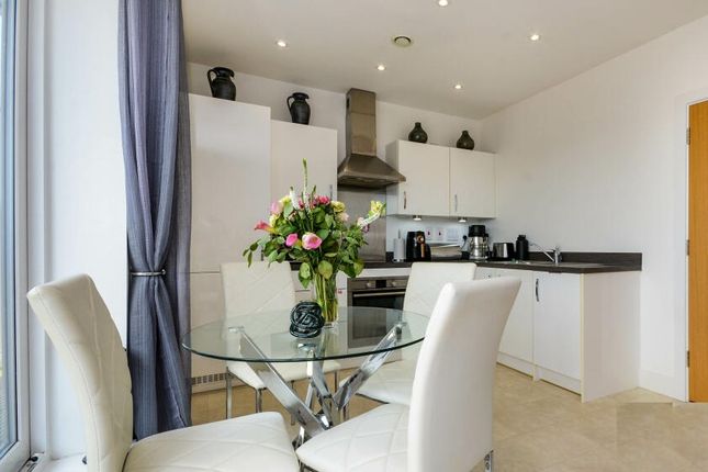 44 Richardson House, The Embankment, HEMEL HEMPSTEAD photo 5