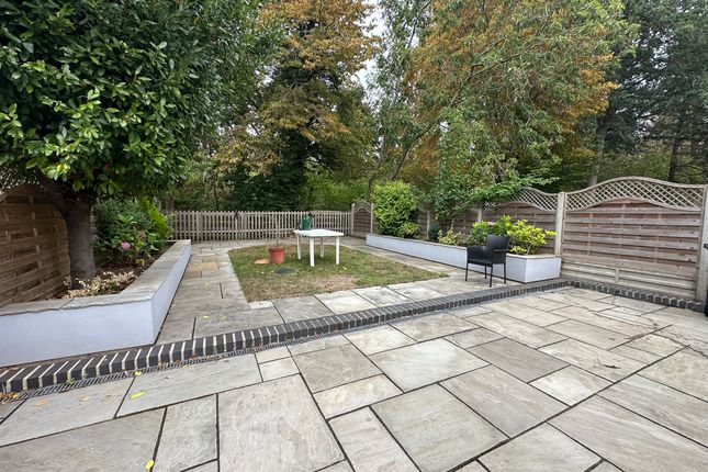 66 Ash Road, Stowmarket photo 3