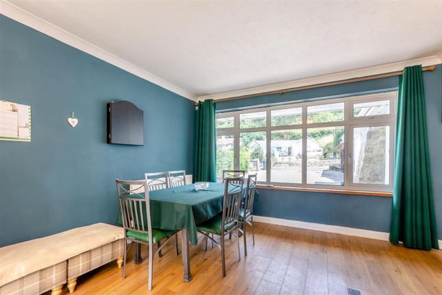 32 & 32a, The Quarries, Maidstone photo 4