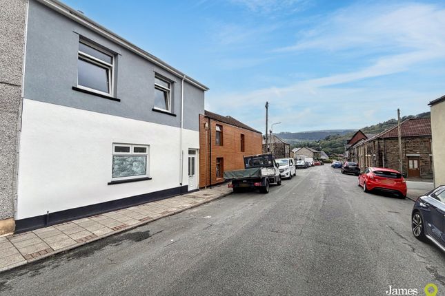 Cemetery Road, Treorchy photo 2