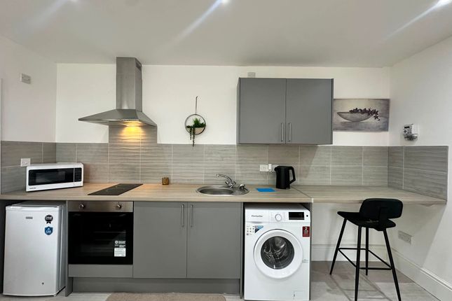 property for rent in Walsall Street, Wednesbury WS10