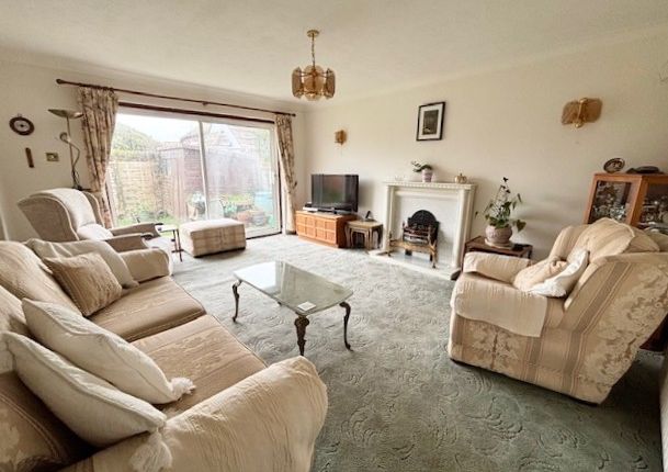 27a Bonnar Road, Selsey photo 3