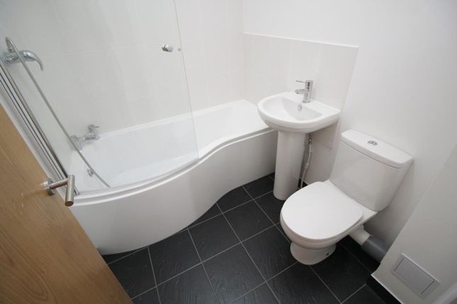 209, First Choice House, London Road, Lowfield Heath photo 5