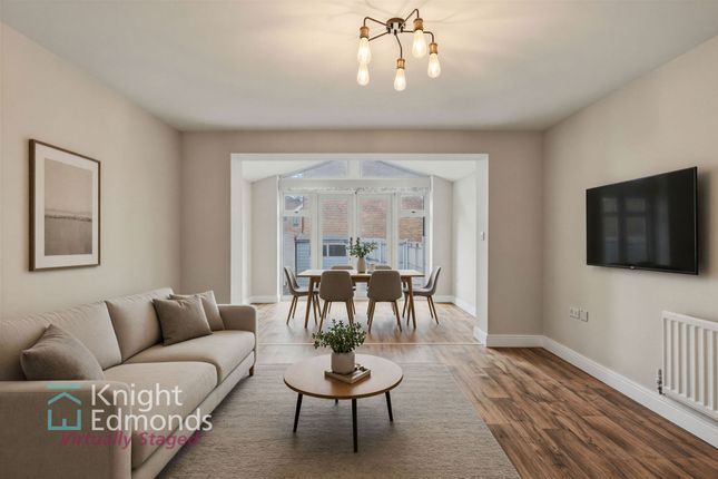 33 Trinity Way, Maidstone photo 3