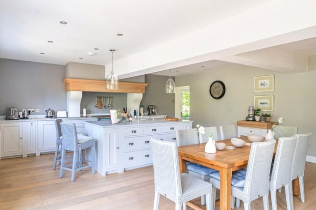 4, Fanthorpe St, London photo 4