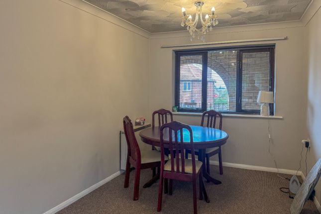 Flat 24, North Hirne Court, King's Lynn photo 4