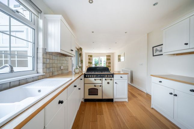 41, Fox Lane, Kent photo 2