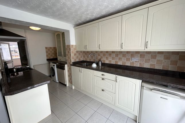 60, BIRMINGHAM photo 4