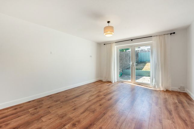 24, Oglander Road, Winchester photo 3
