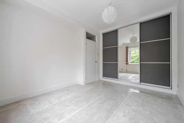 62, Bulstrode Court, Gerrards Cross photo 4