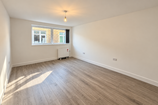 Flat 12, Waterlooville photo 4