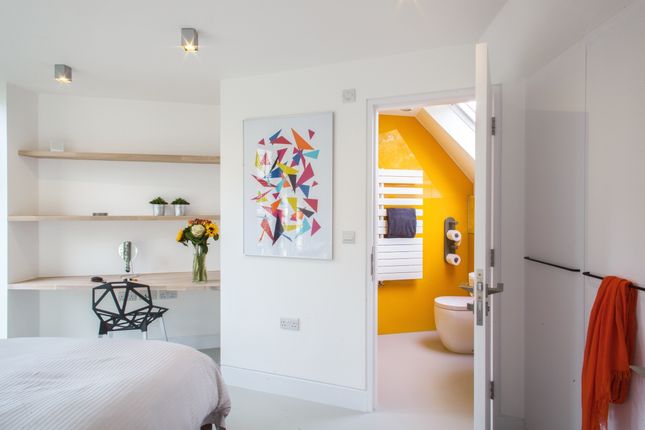 2, Rockbourne Mews, London photo 2