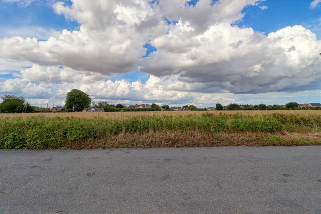 49, Mill Lane, Weeley Heath photo 2