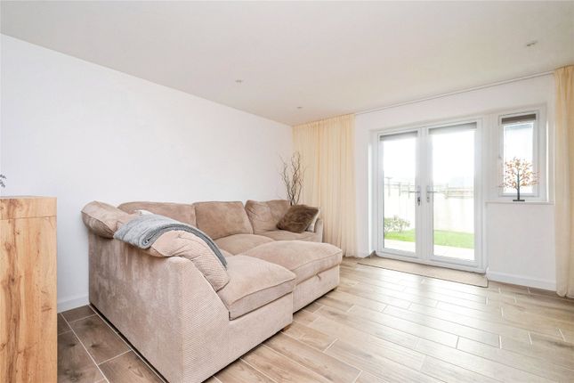 Oakwood Drive, Cornwall photo 4