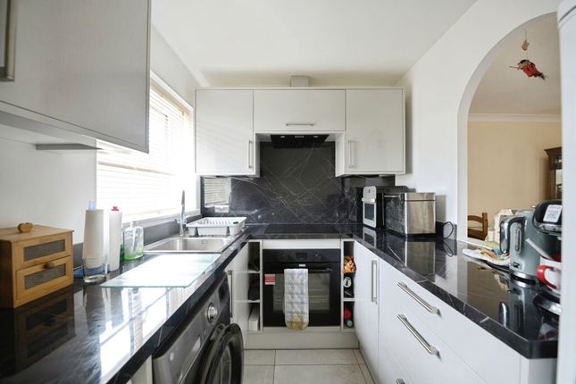 10, Shaw Crescent, Tilbury photo 4