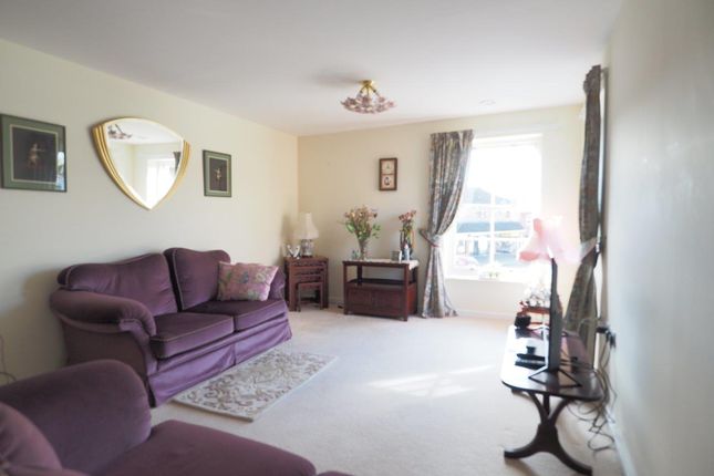 12 Queen Eleanor Court, Salisbury Street, Amesbury photo 4