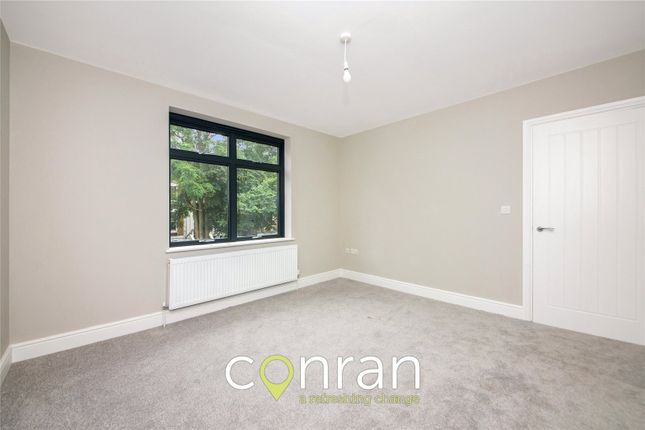 Terraced house to rent in Shooters Hill Road, Blackheath