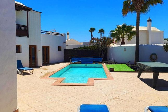 Thumbnail Villa for sale in Los Mojones, Puerto Del Carmen, Lanzarote, 35100, Spain