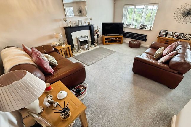 3 Brocks Croft Gardens, Stoke-On-Trent photo 4