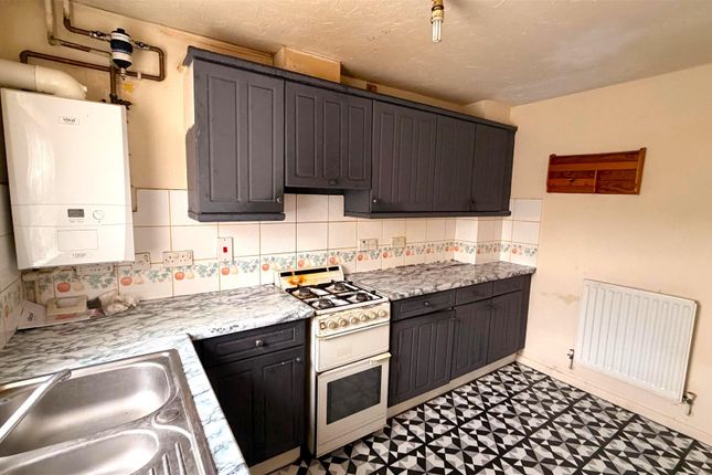 70, Downings, London photo 2