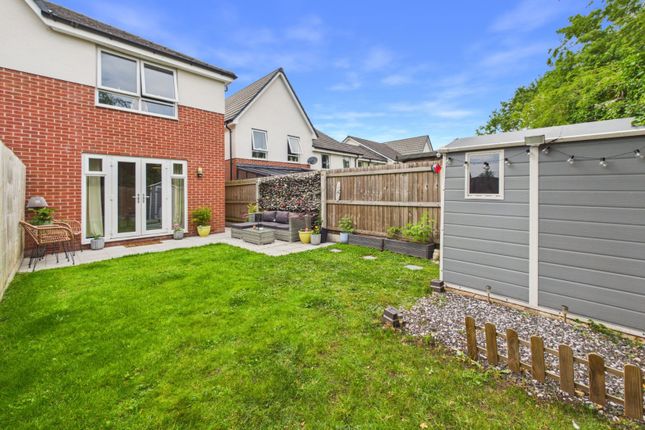 10, Oakley Close, Worcestershire photo 4