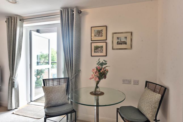 39, Albert Court, Henley On Thames photo 5
