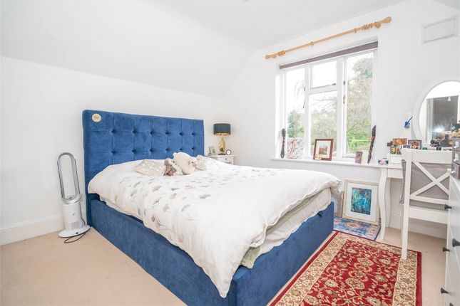 Flat for sale in Crouch Hill, London