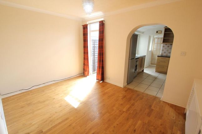 48, Mabel Street, Woking photo 4