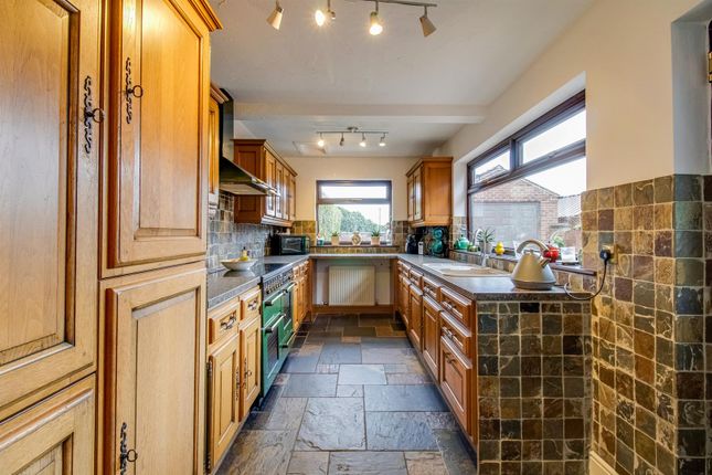 264, Doncaster Road, Wakefield photo 4