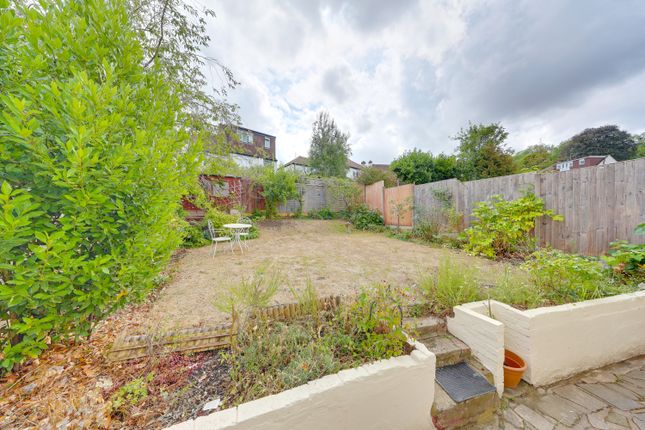 7, Cocksett Avenue, Orpington photo 4
