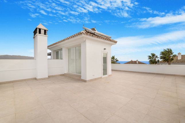 Semi-detached house for sale in La Mairena, Marbella East, Marbella