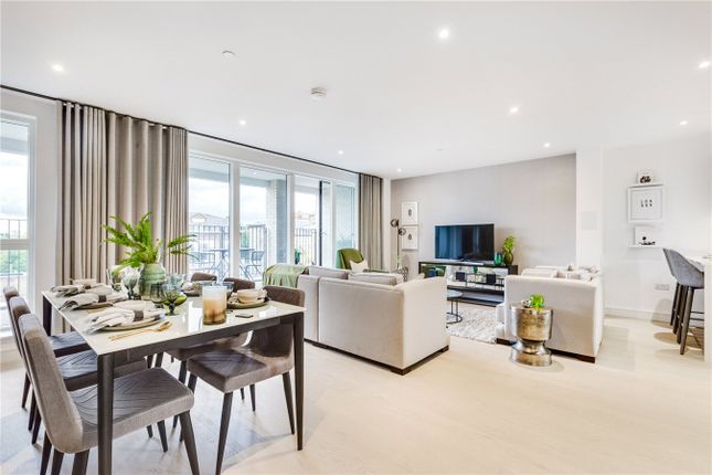 Thumbnail Flat to rent in The Avenue, Queen's Park, London