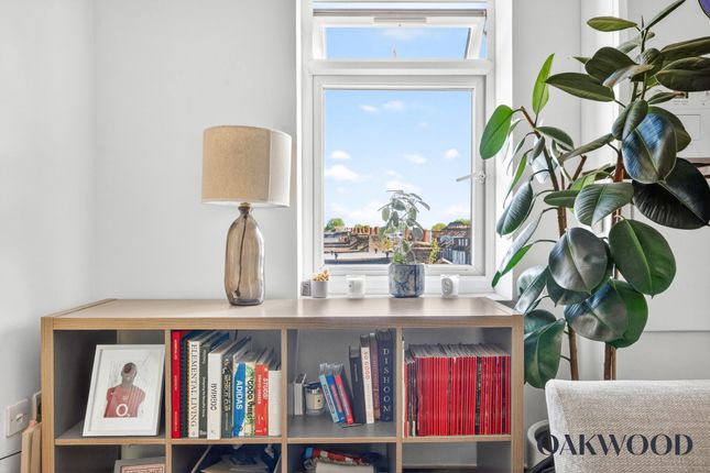 Flat 8, 1A Windus Road, London photo 4