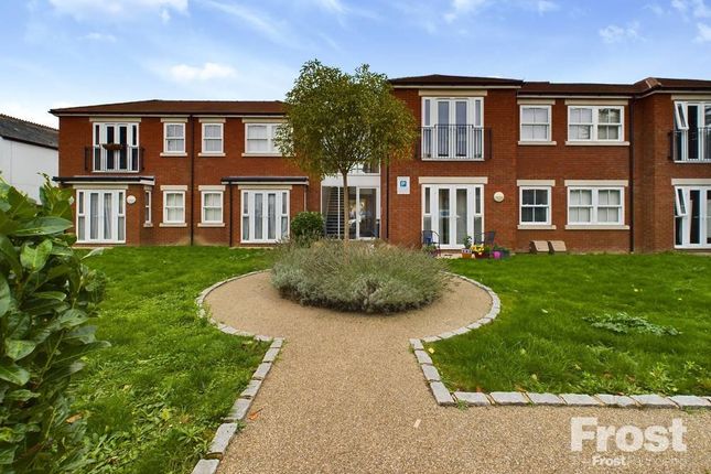 Thumbnail Flat for sale in Clarendon Road, Ashford, Surrey