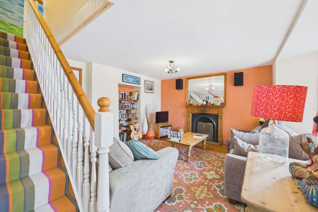 35 Main Road, Milford Haven photo 2